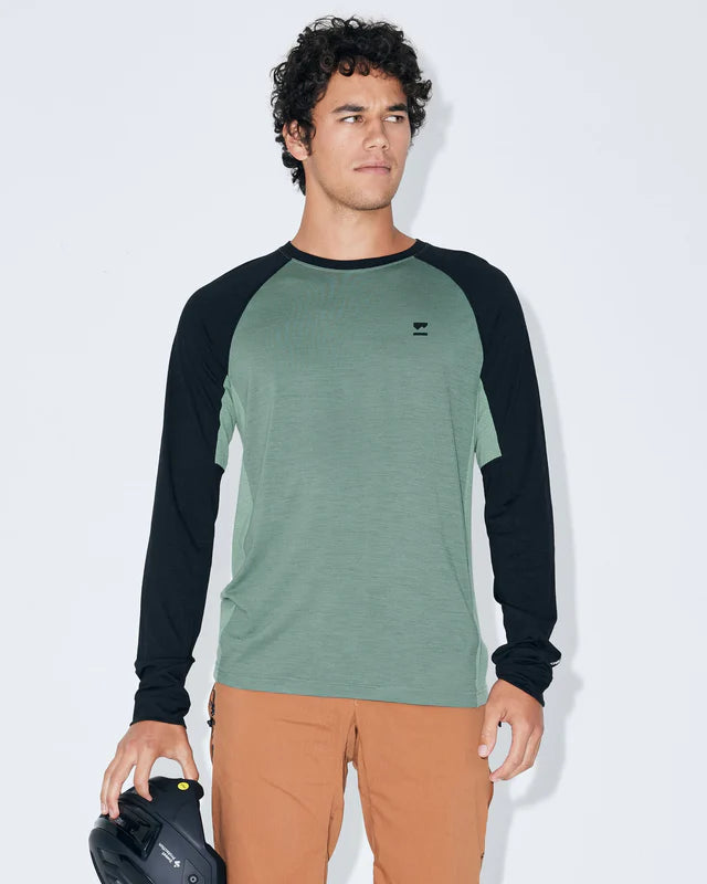 Mons Royale Mens Tarn Merino Long Sleeve
