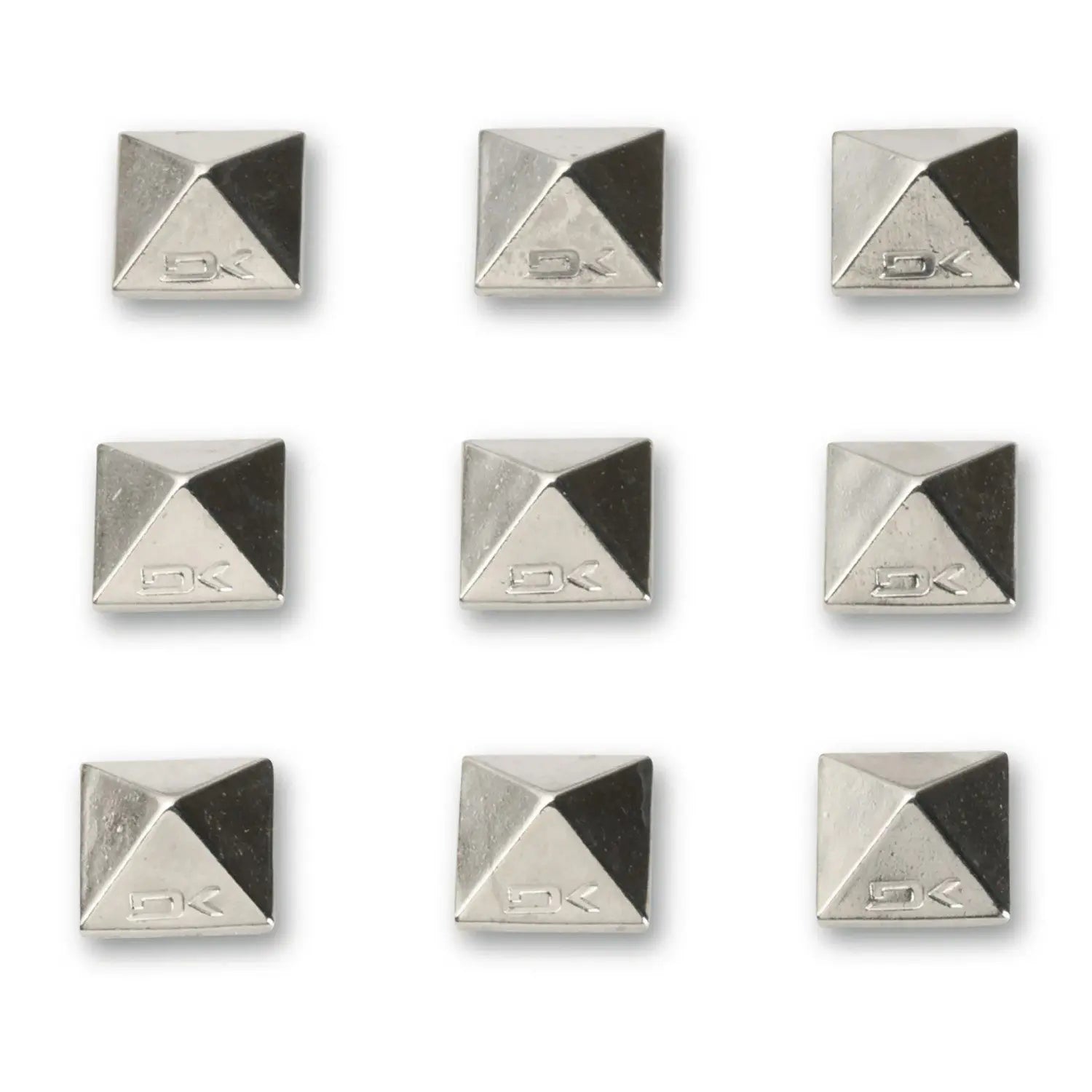Dakine Pyramid Studs
