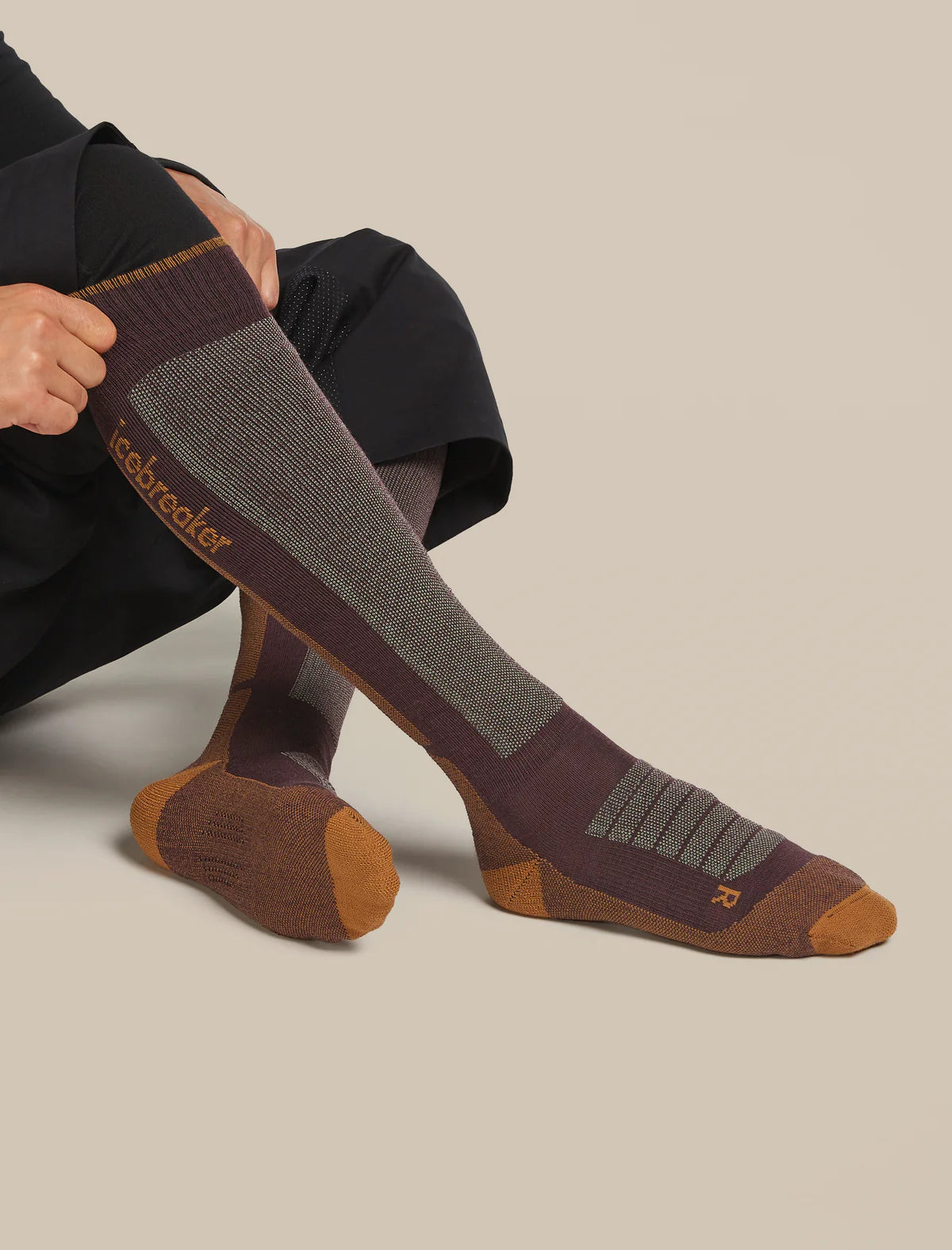 Icebreaker Mens Merino Blend Ski+ Medium OTC Java Trail Seaglass
