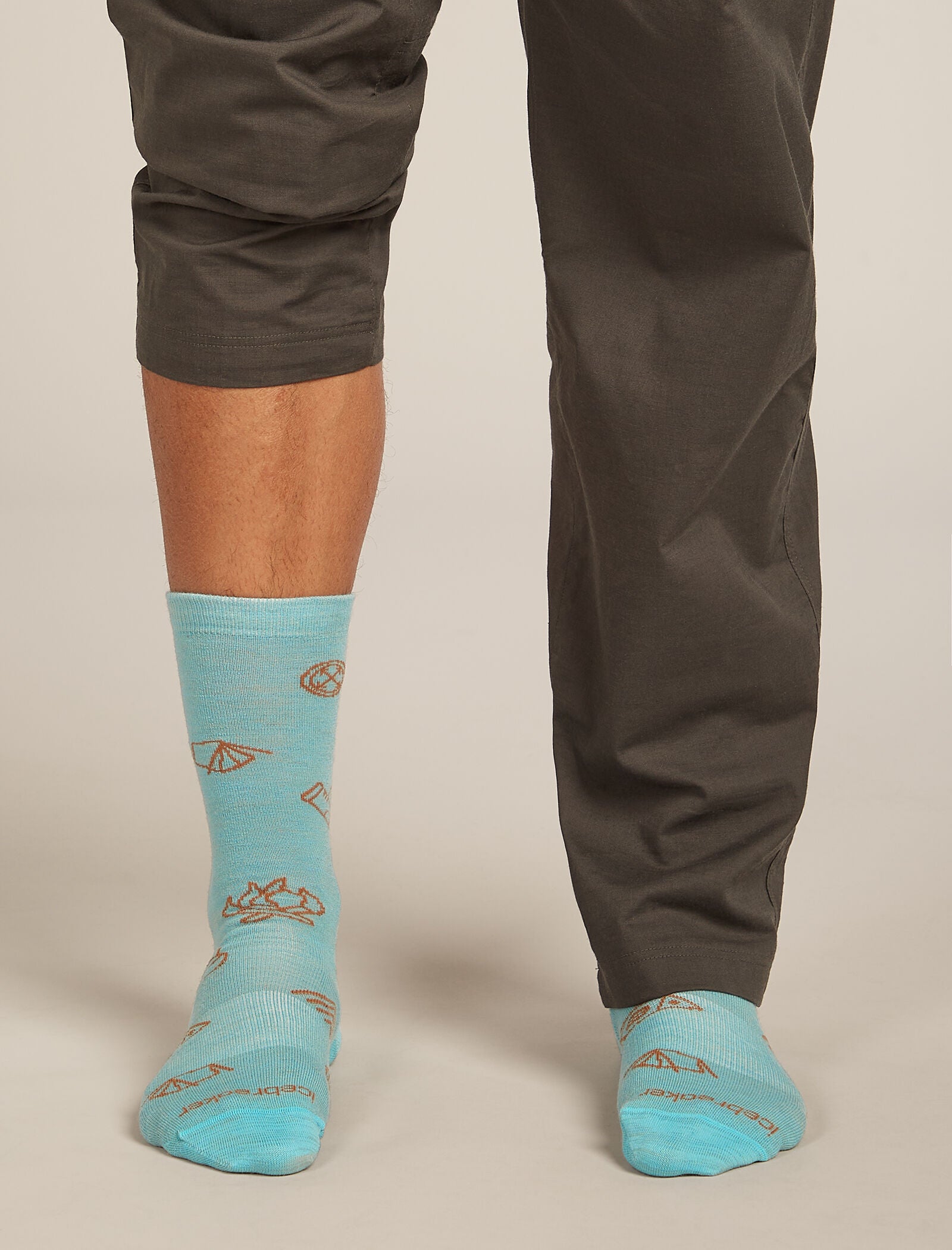 Icebreaker Mens Merino Lifestyle Ultralight Crew Camp Essentials