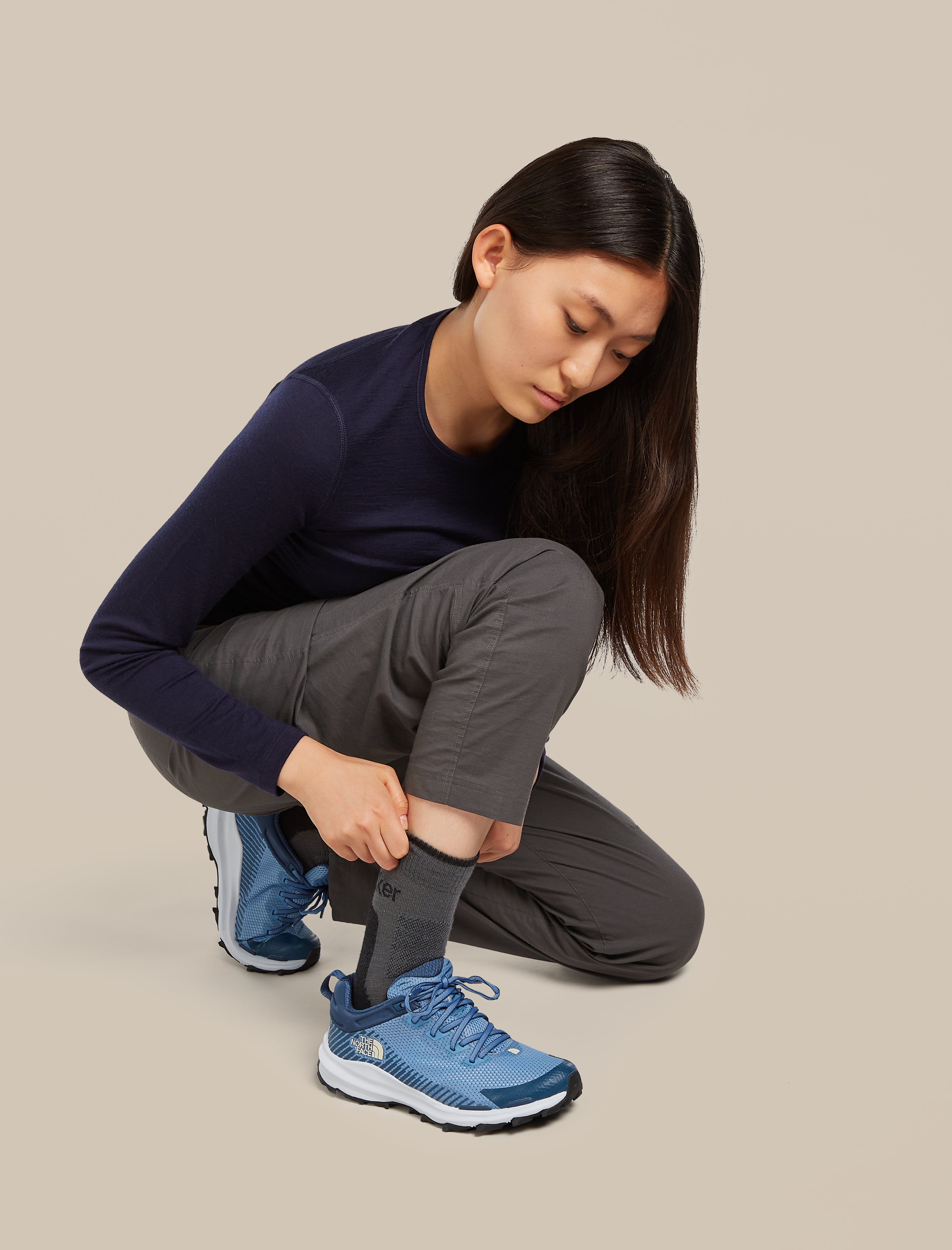 Icebreaker Womens Merino Hike+ Medium Crew Socks