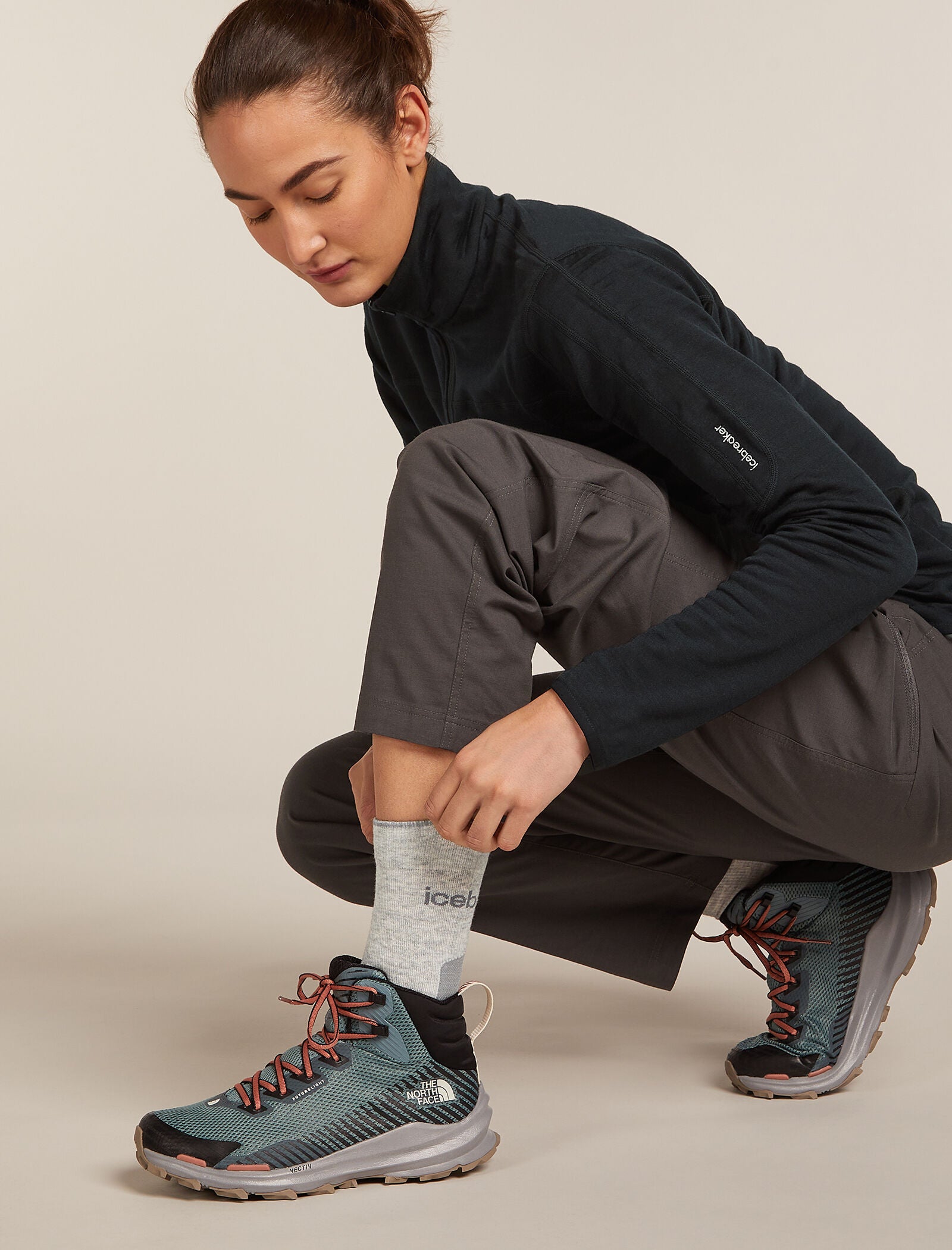 Icebreaker Womens Merino Hike+ Light Crew Socks
