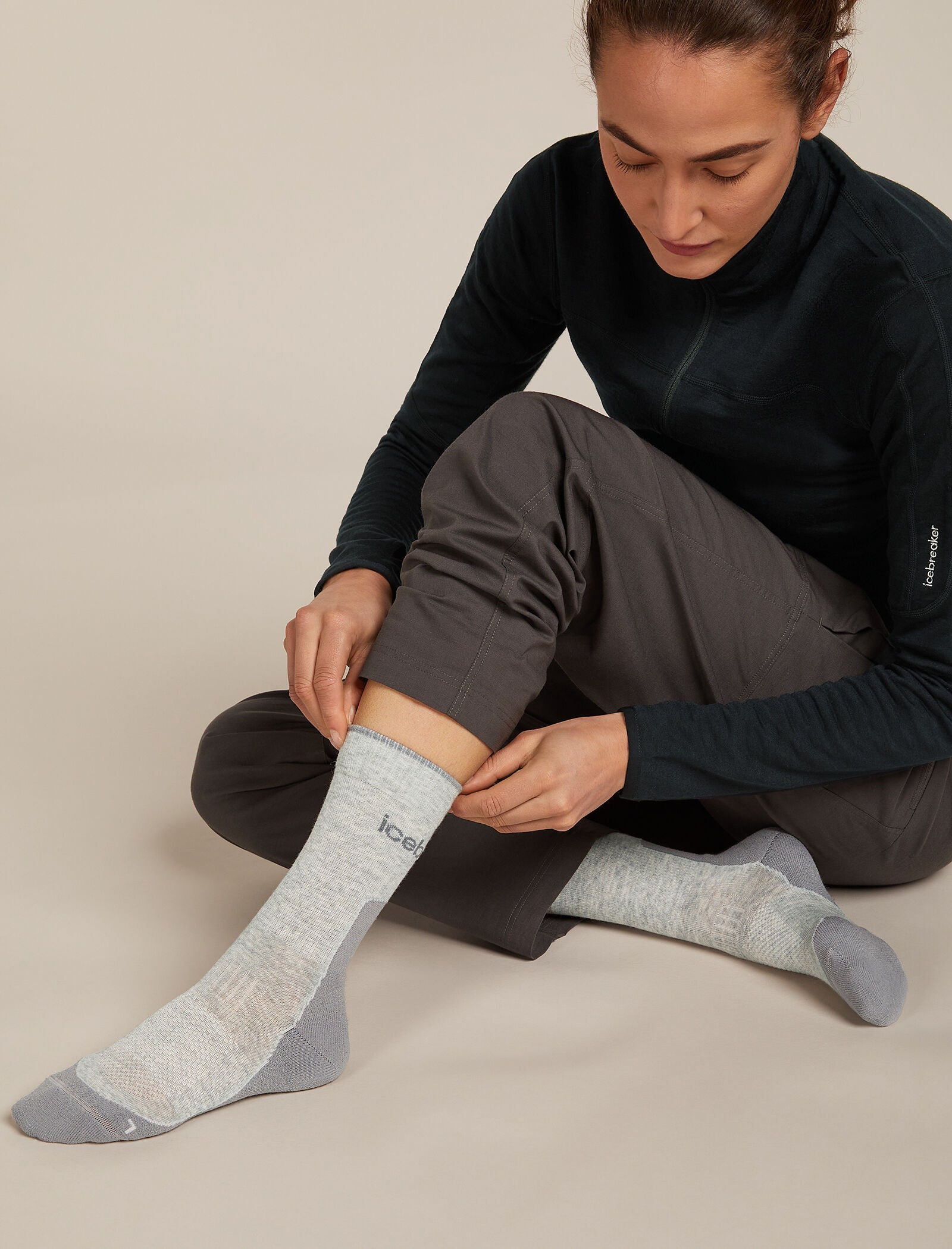 Icebreaker Womens Merino Hike+ Light Crew Socks