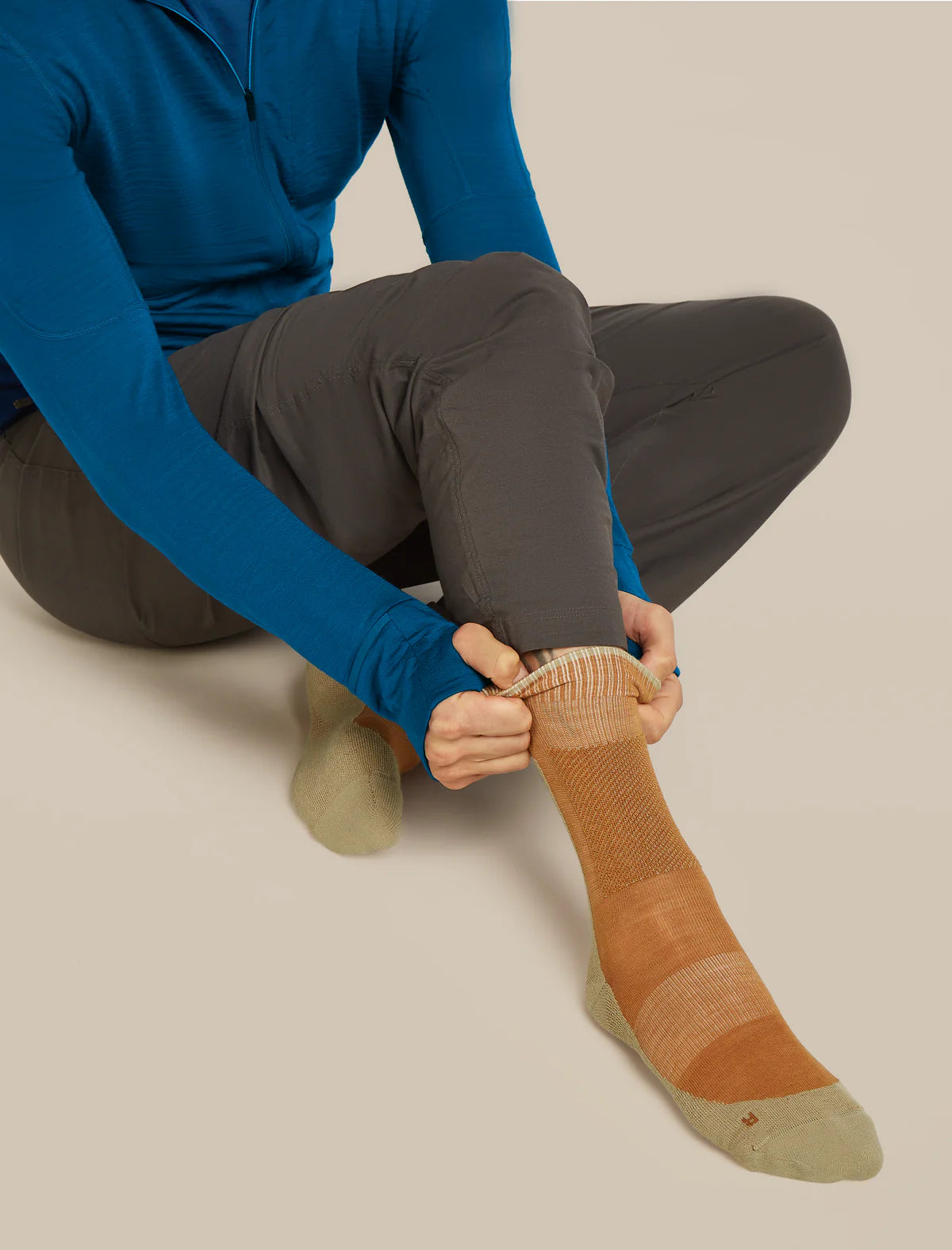 Icebreaker Mens Merino Hike+ Medium Crew Trail Flagstone