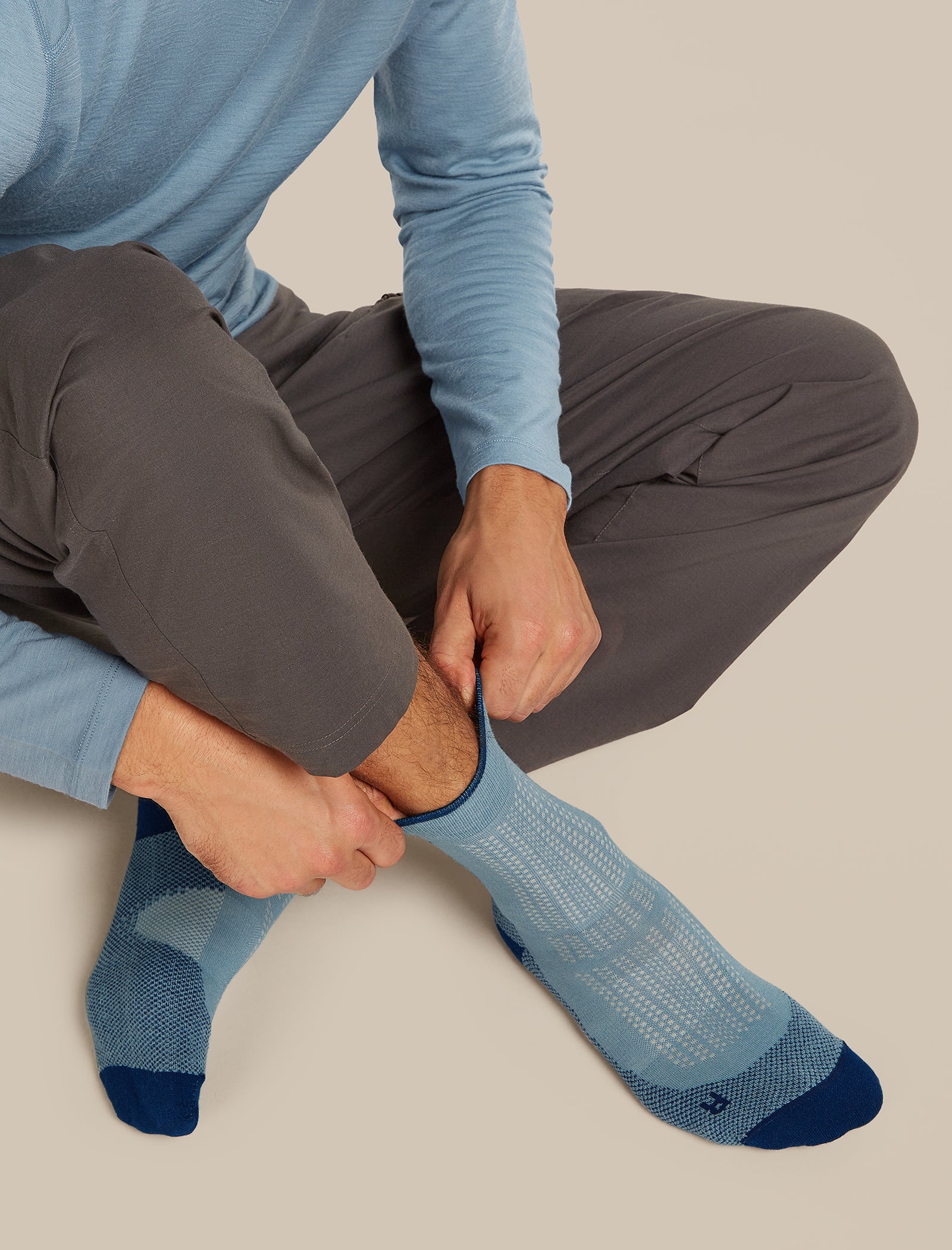 Icebreaker Mens Merino Hike+ Ultralight Quarter Large Flint Blue Atlantis