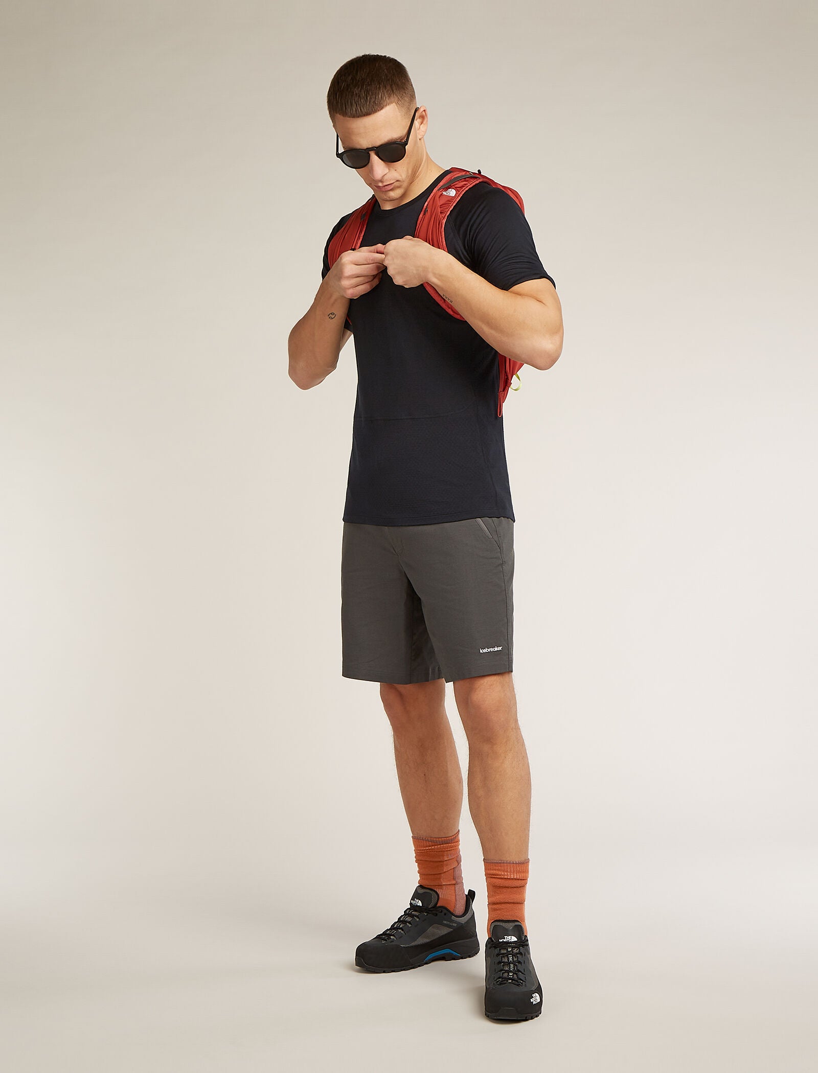 Icebreaker Mens Merino Blend 125 ZoneKnit SS Crewe Medium Black