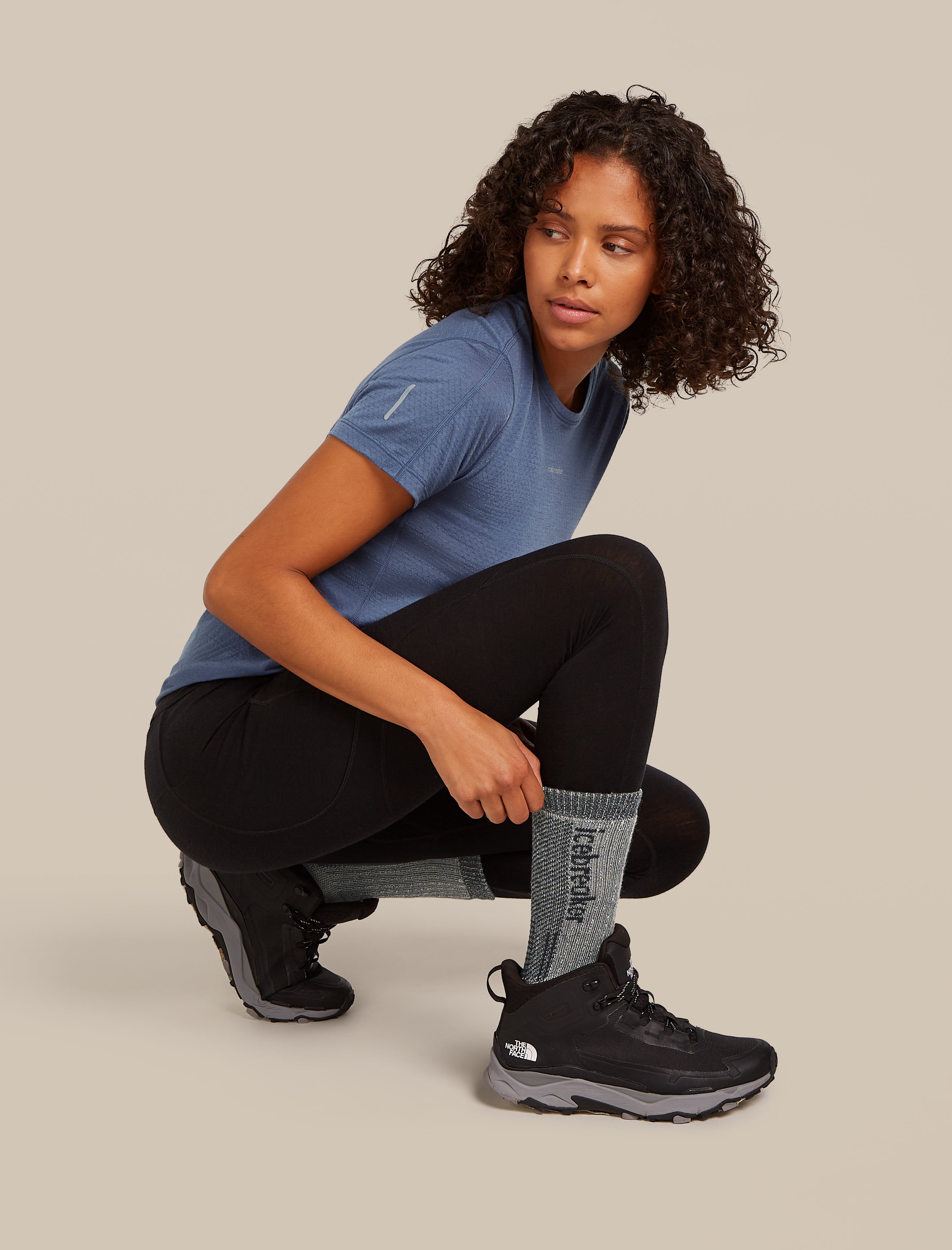 Icebreaker Womens Merino Hike+ Mountaineer Mid Calf Large Jet Hthr Black