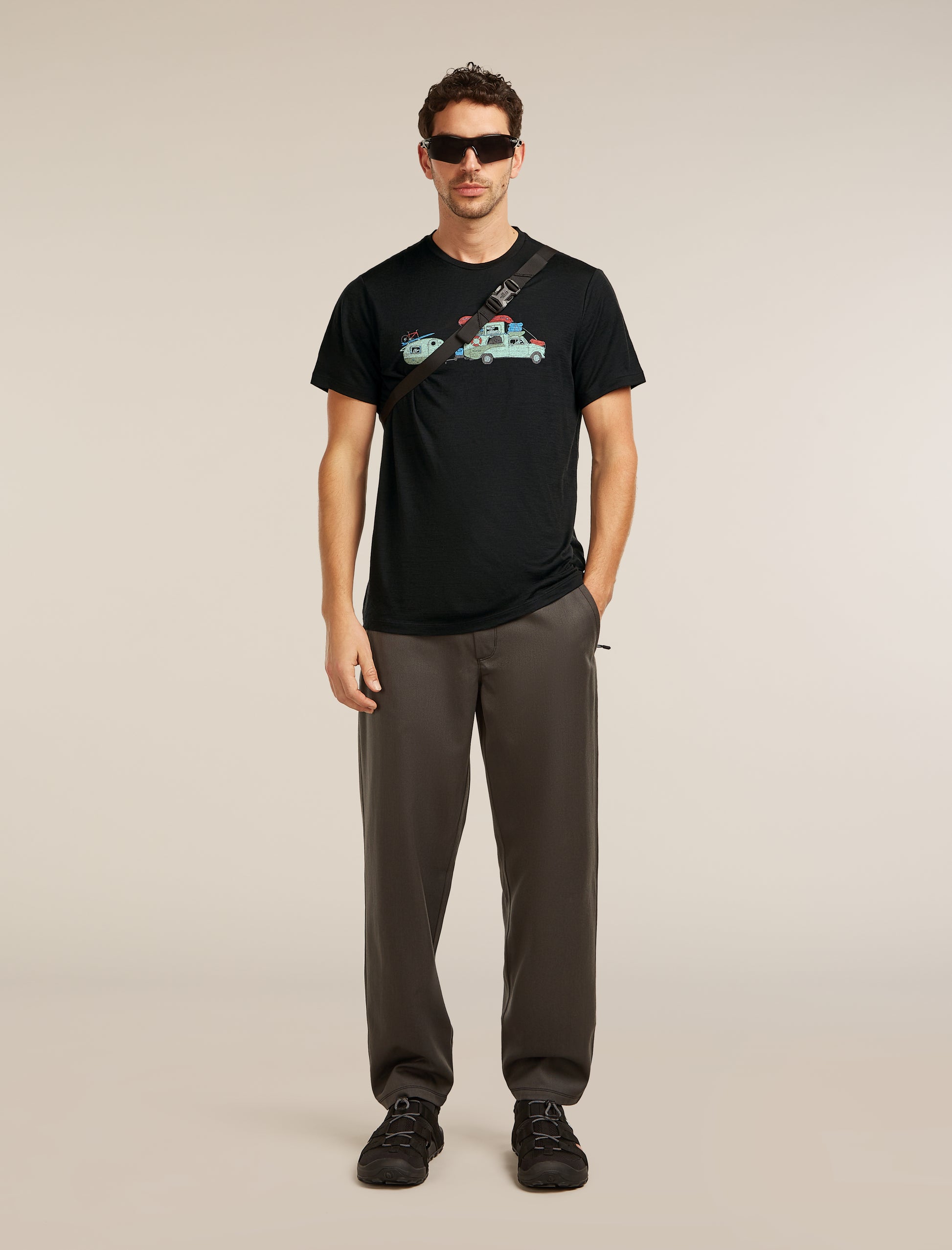 Icebreaker Mens Merino 150 Tech Lite SS Tee Transportage Medium Black