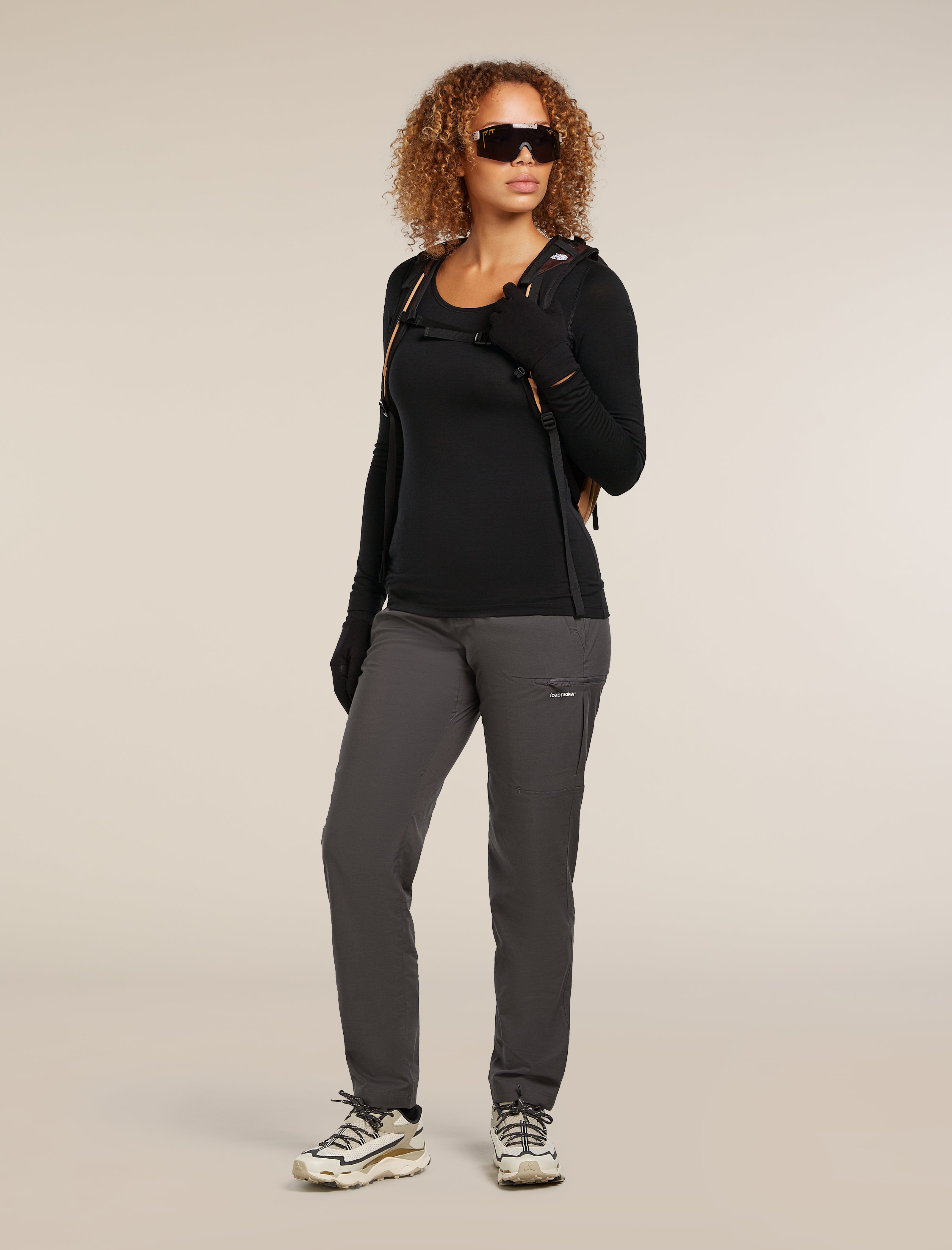 Icebreaker Womens Merino 200 Oasis LS Scoop Small Black