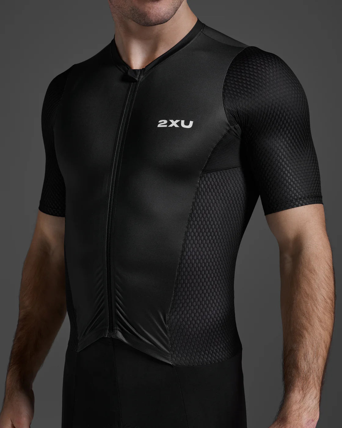 2XU Mens Aero Hex Tri Sleeved Top