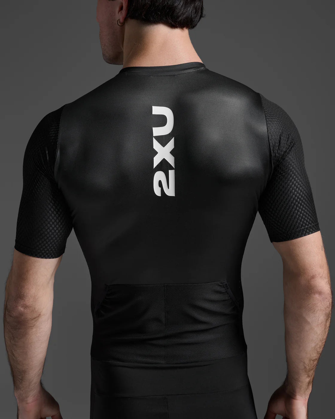 2XU Mens Aero Hex Tri Sleeved Top