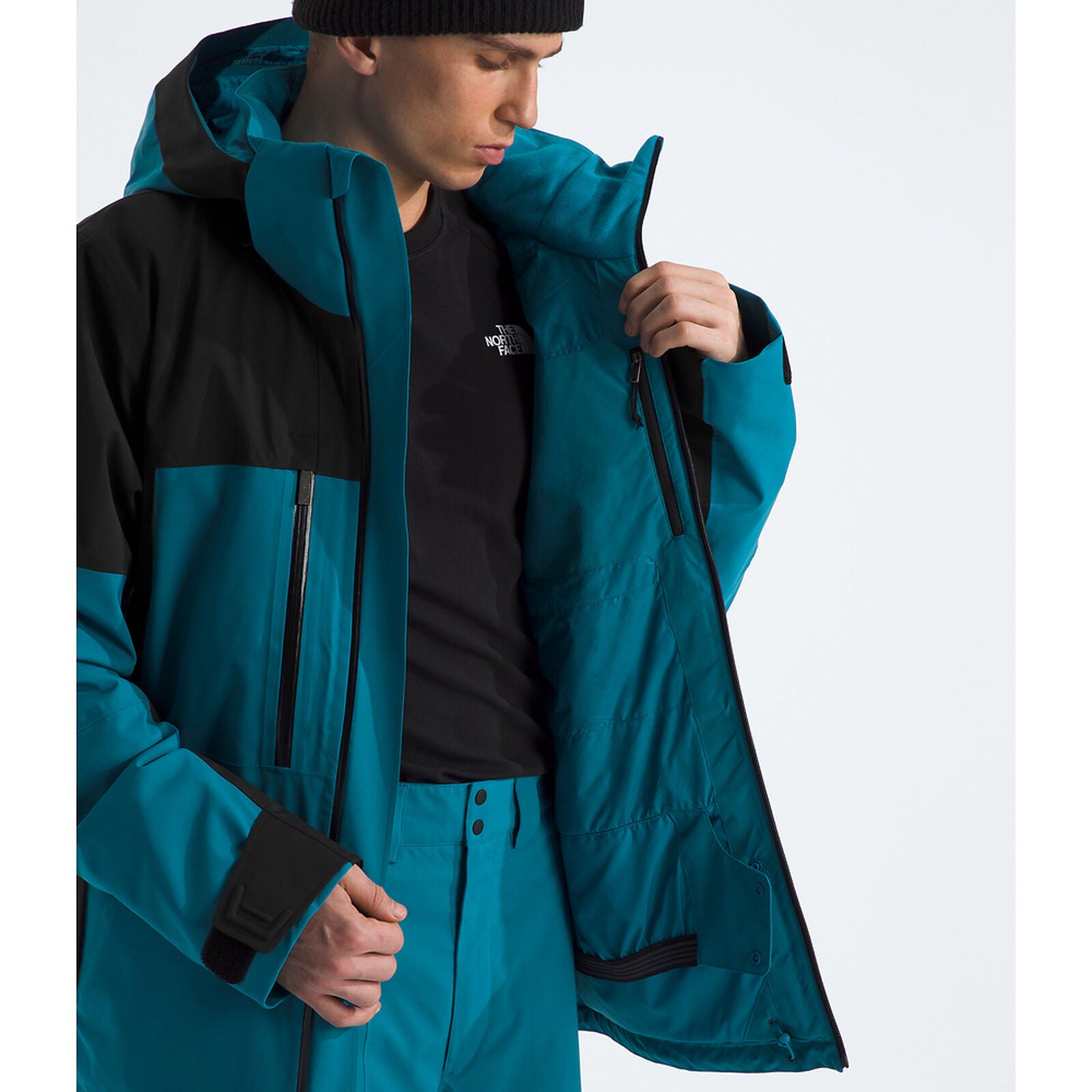 TNF Mens Chakal Jacket
