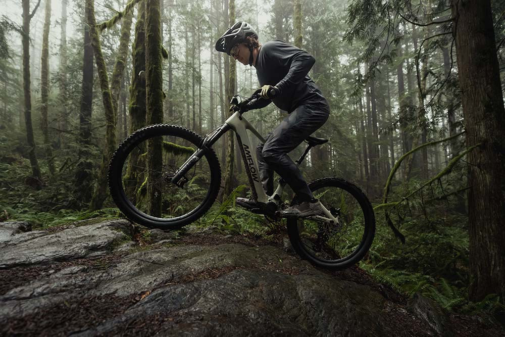 Amflow PR Carbon (800Wh) Full Suspension E-Bike