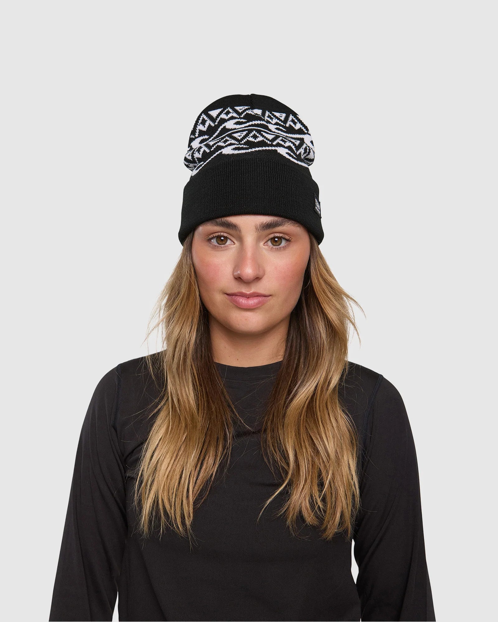 Rojo Womens Mountains & Oceans Beanie