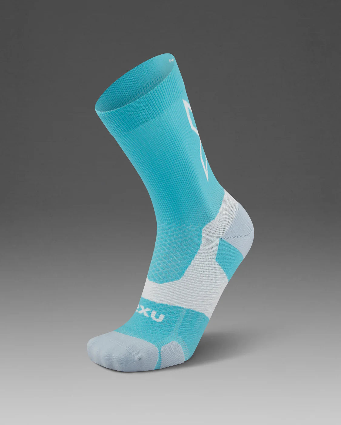 2XU Vectr Light Cushion Crew Socks