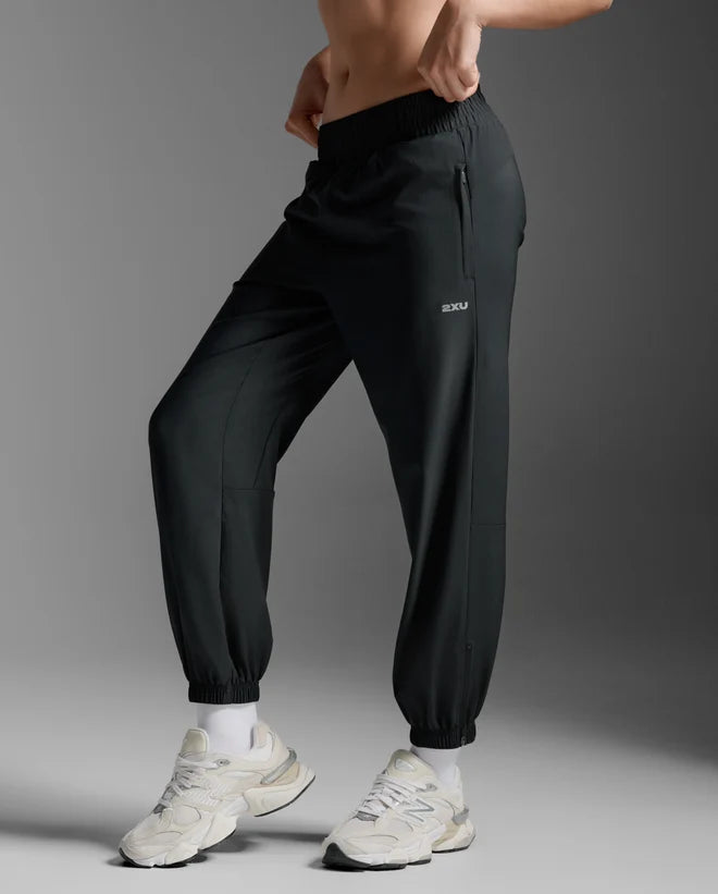 2XU Womens Aero Hi-Rise Woven Jogger