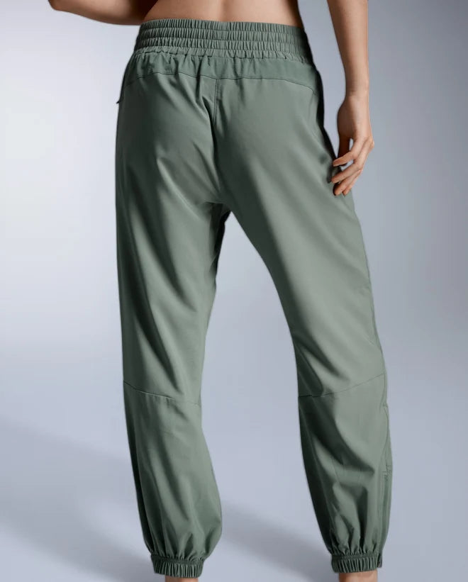 2XU Womens Aero Hi-Rise Woven Jogger