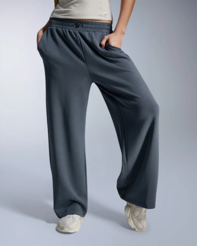 2XU Womens Wonderluxe Sand Washed Wide Pants