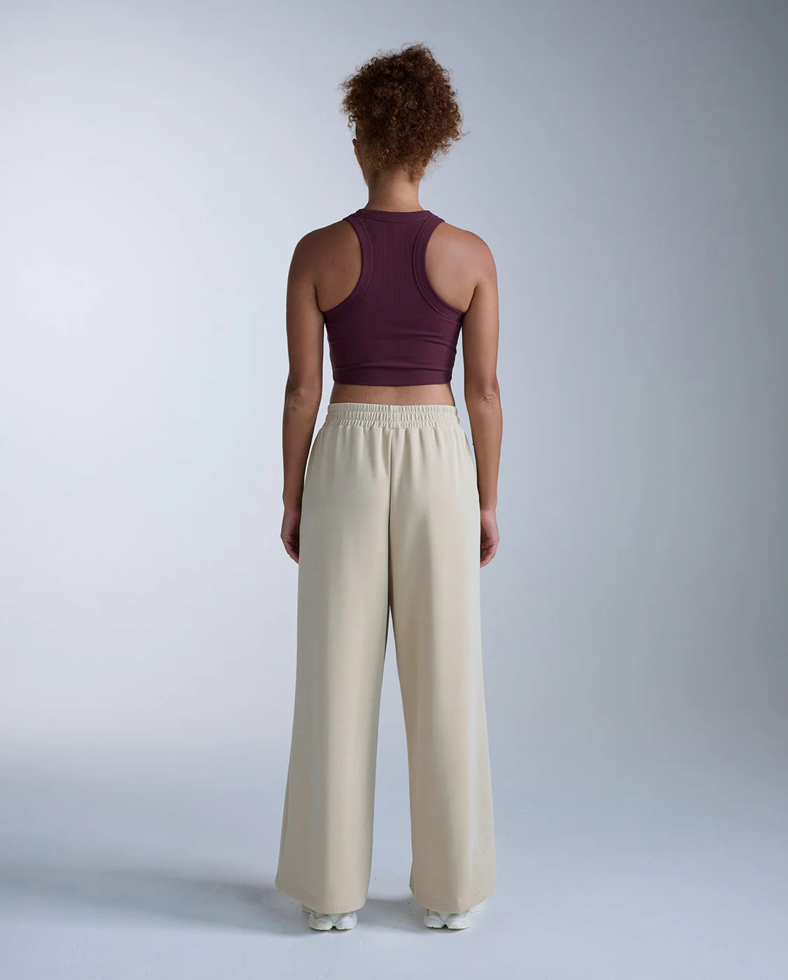 2XU Womens Wonderluxe Sand Washed Wide Pants