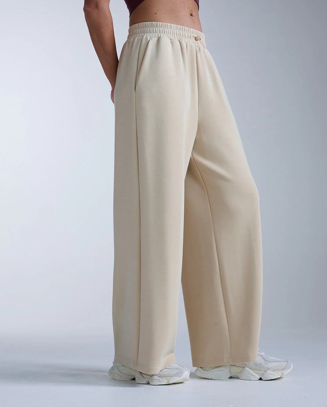 2XU Womens Wonderluxe Sand Washed Wide Pants