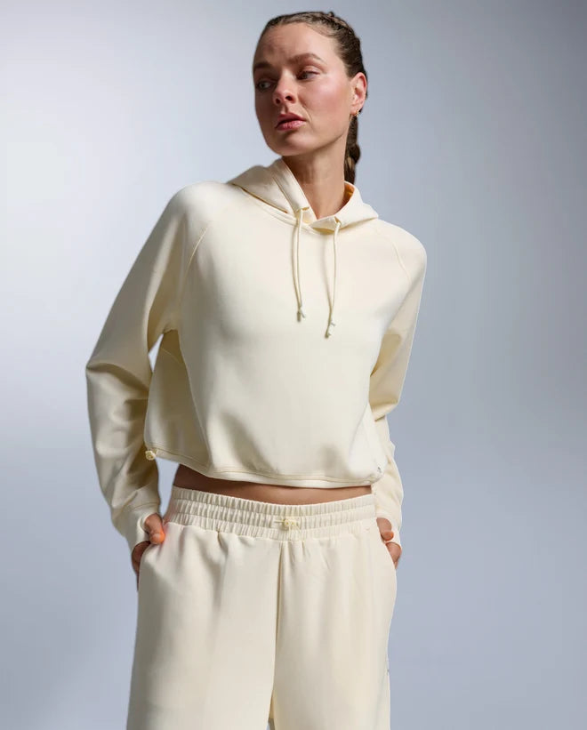 2XU Womens Wonderluxe Sand Washed Hoodie