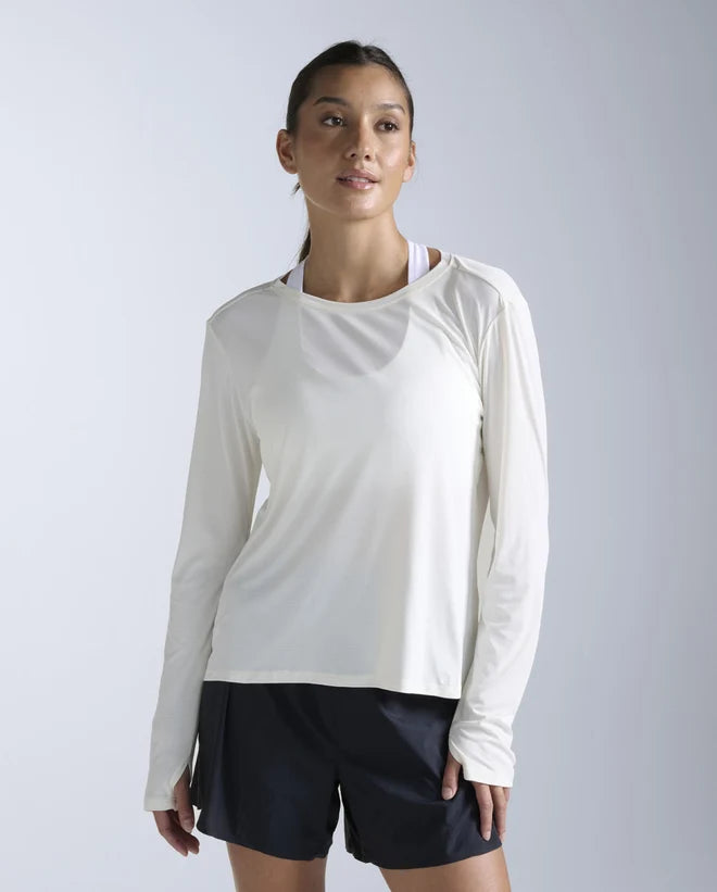 2XU Womens Aero Trail Long Sleeve Chalk White Reflective