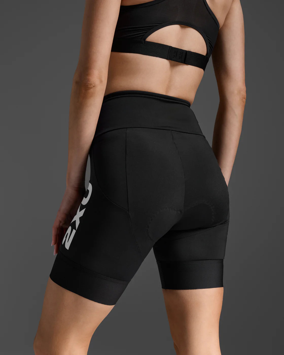 2XU Womens Aero Tri 7 Inch Shorts