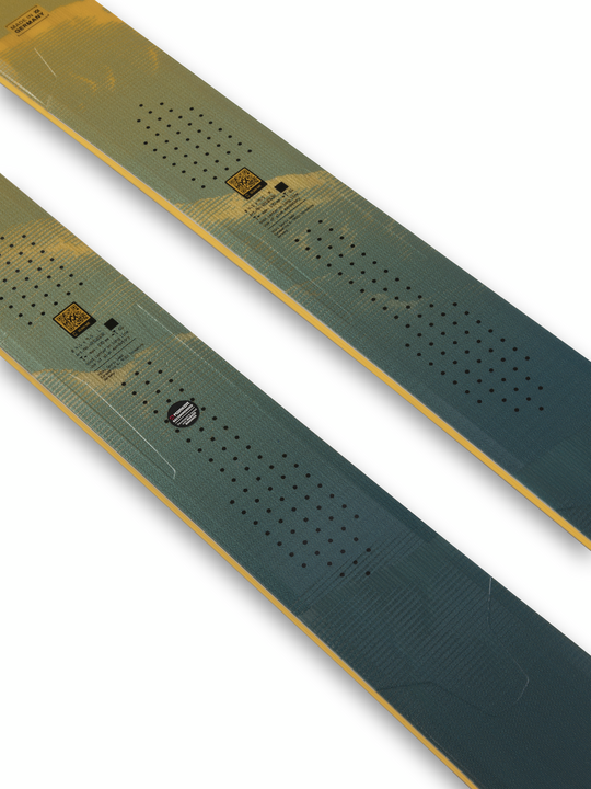 Volkl Blaze 104 Teal Flat Skis